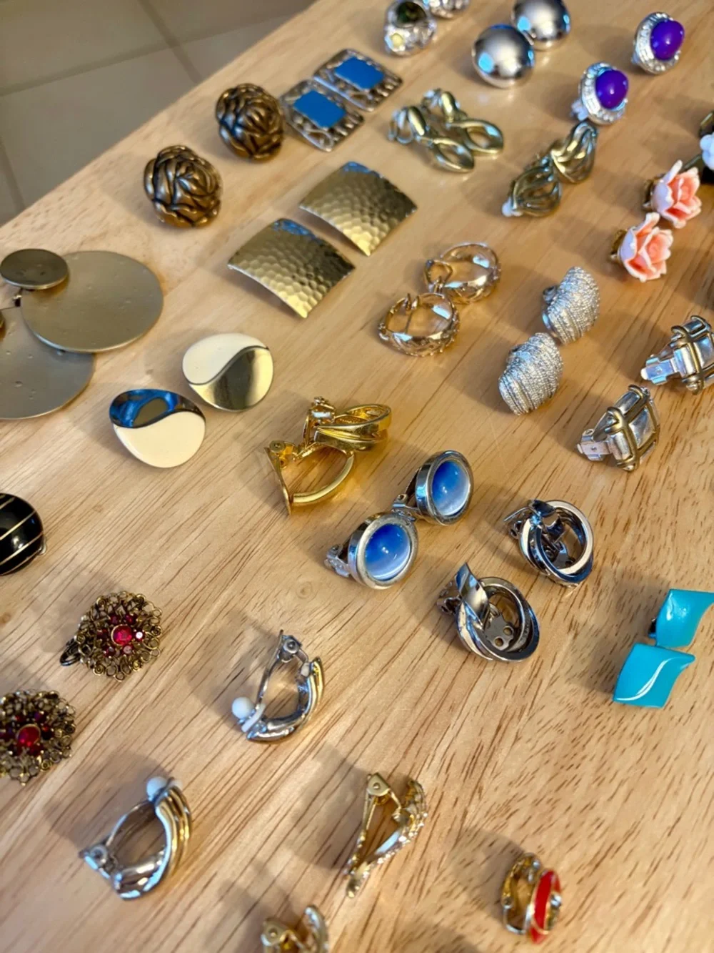 Earring Bundle Clip-On Earrings - Picture 7 of 13